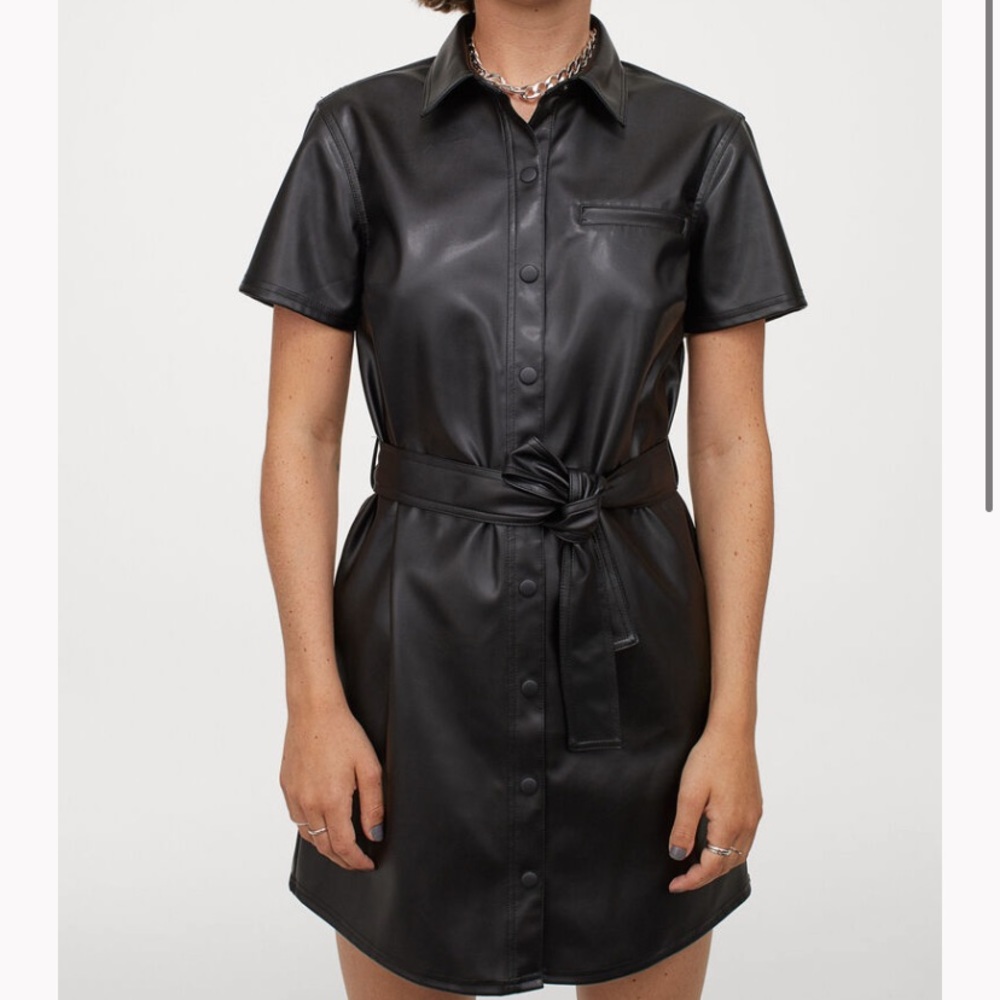 H&M black faux leather pleather mini short sleeve button down belted dress med
